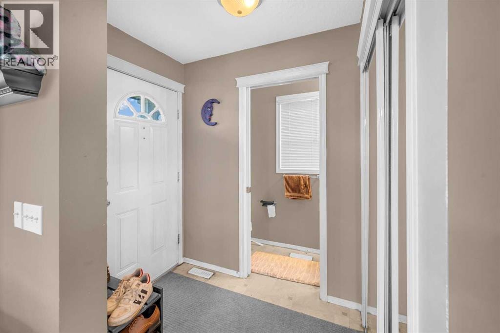 6 Saddlemont Way NE — photo 4
