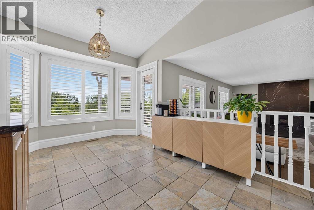 2339 Morris Crescent SE — photo 14