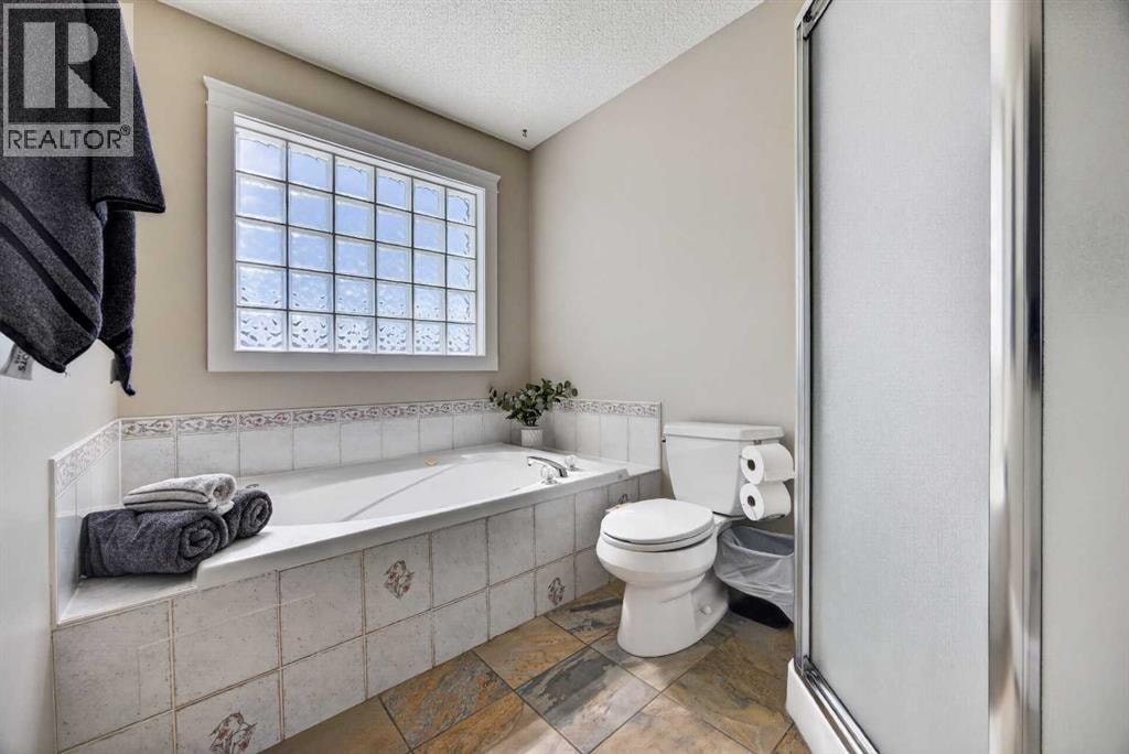 2339 Morris Crescent SE — photo 30