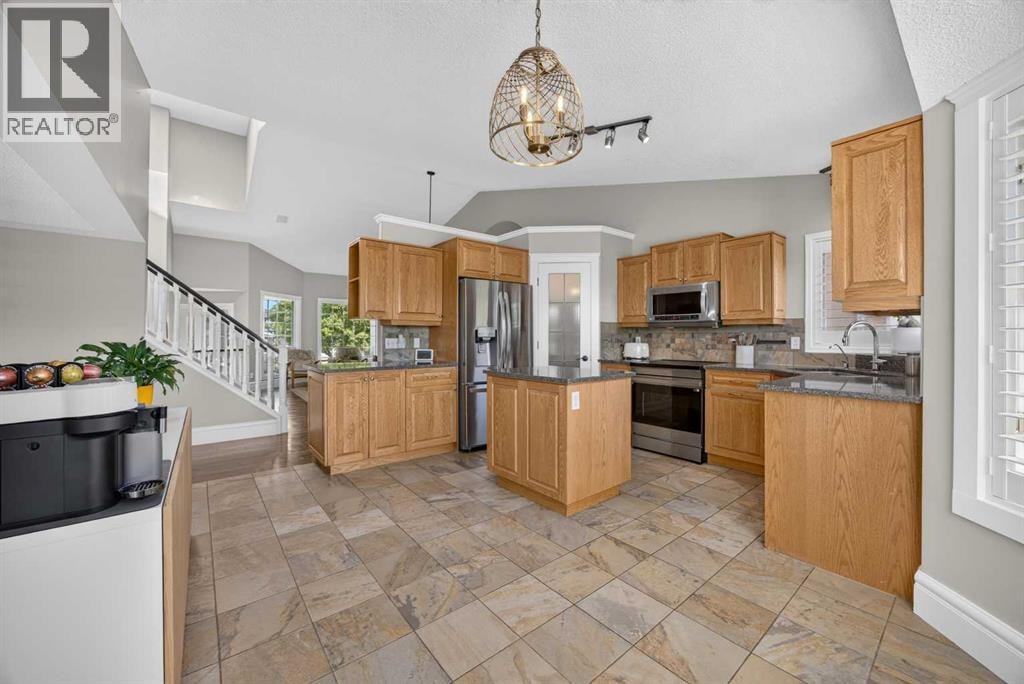2339 Morris Crescent SE — photo 19