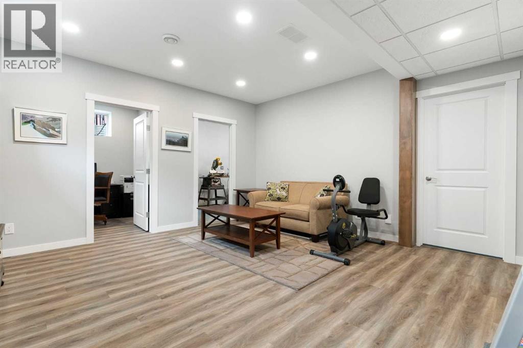 264 Riviera Way — photo 27