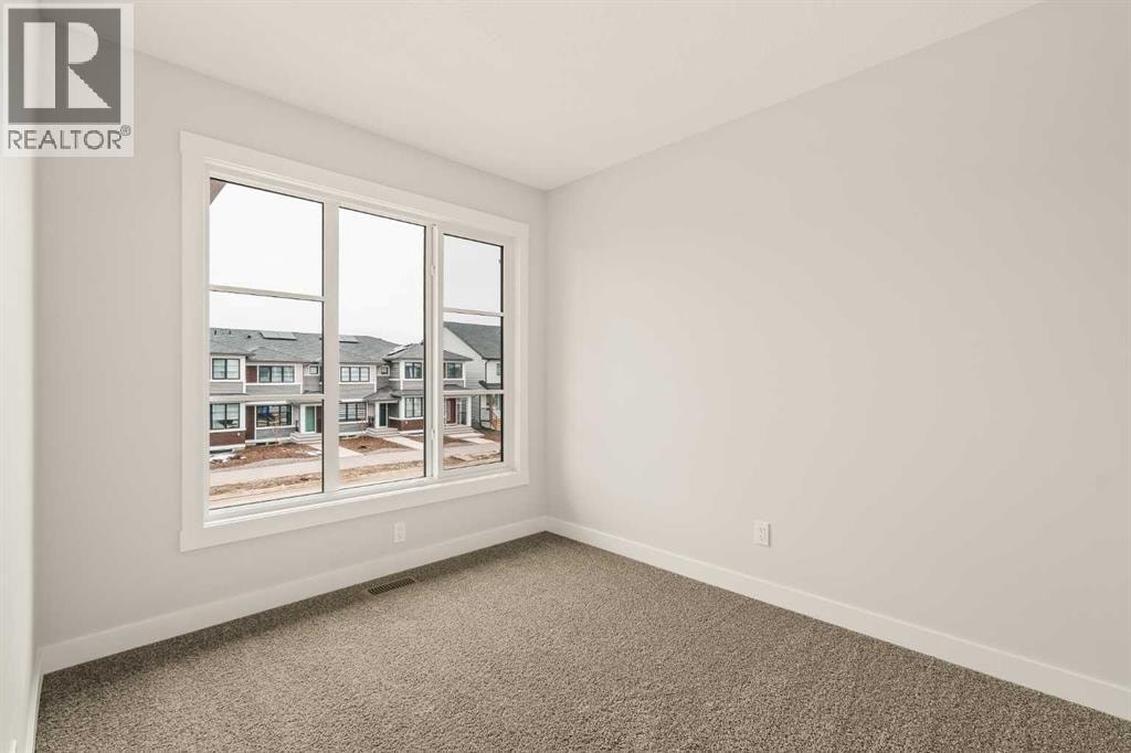 19760 45 Street SE — photo 33