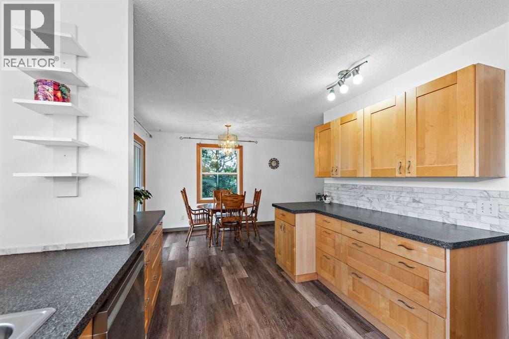 16 Rundleson Way NE — photo 11