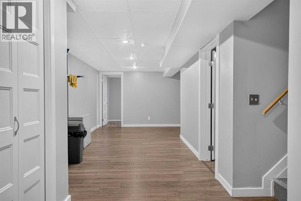 136 41 Avenue NW — photo 18