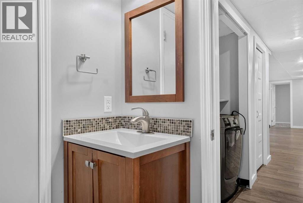 136 41 Avenue NW — photo 22