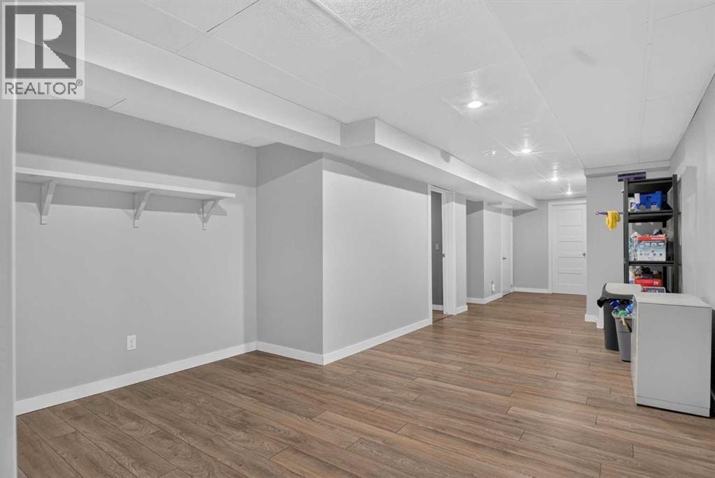136 41 Avenue NW — photo 24
