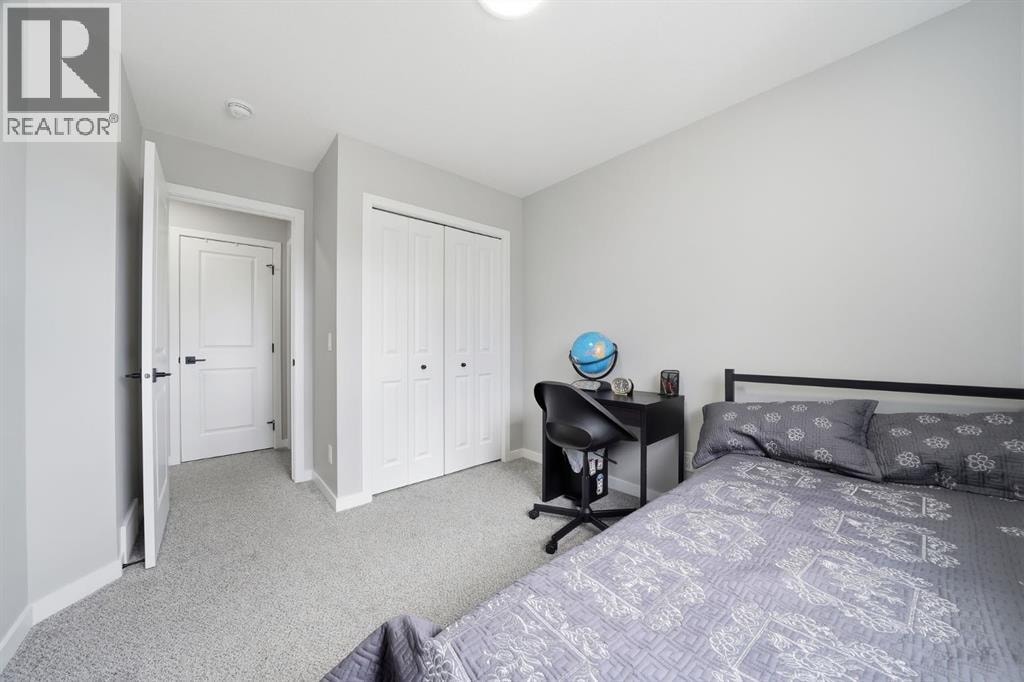 623 Savanna Crescent NE — photo 27