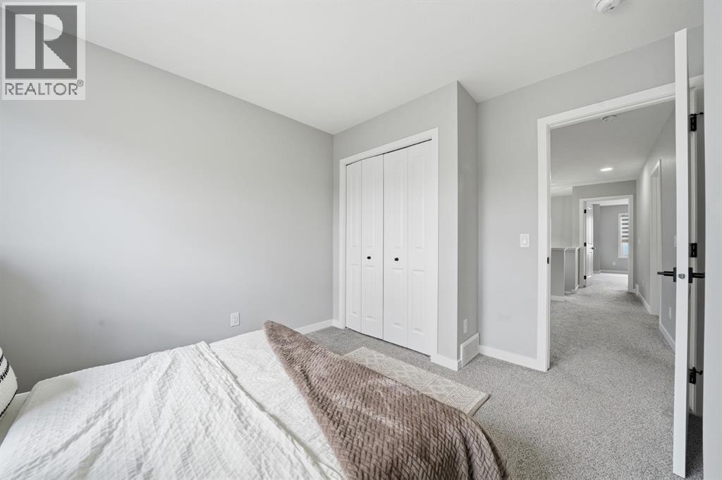 623 Savanna Crescent NE — photo 29