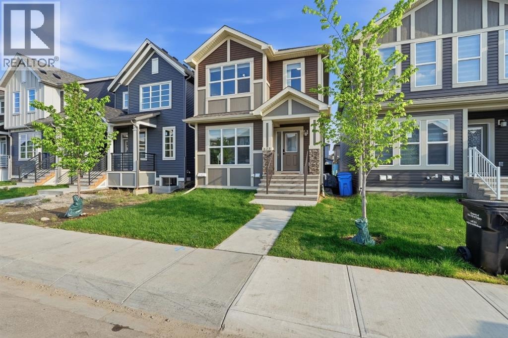 623 Savanna Crescent NE — photo 44