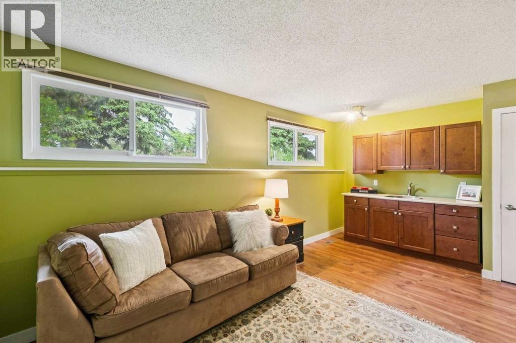 931 124 Avenue SW — photo 22