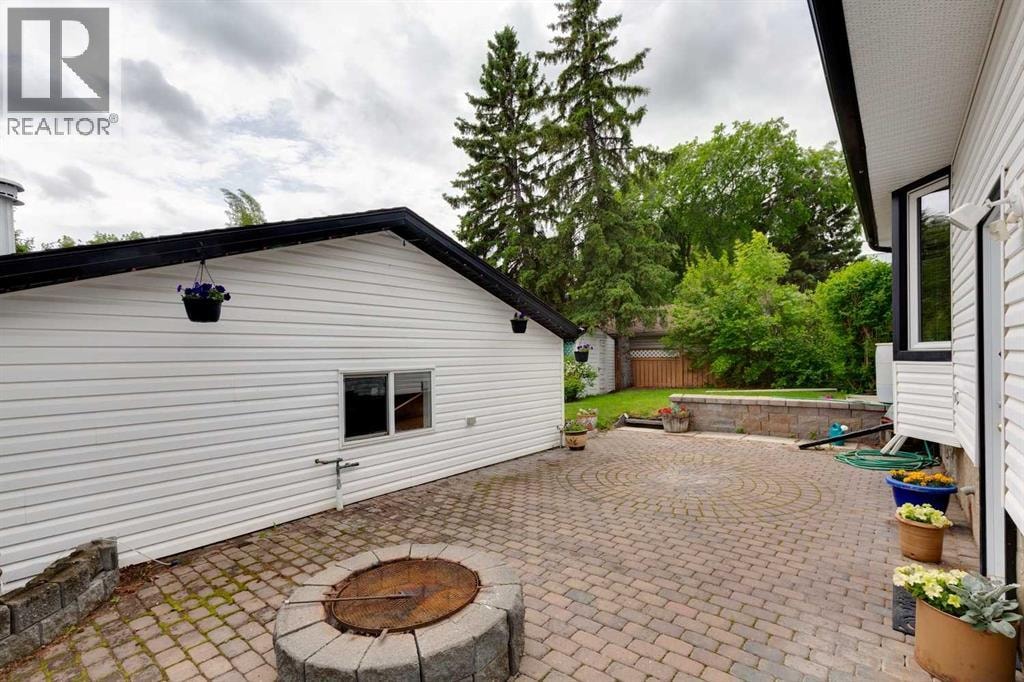 931 124 Avenue SW — photo 13