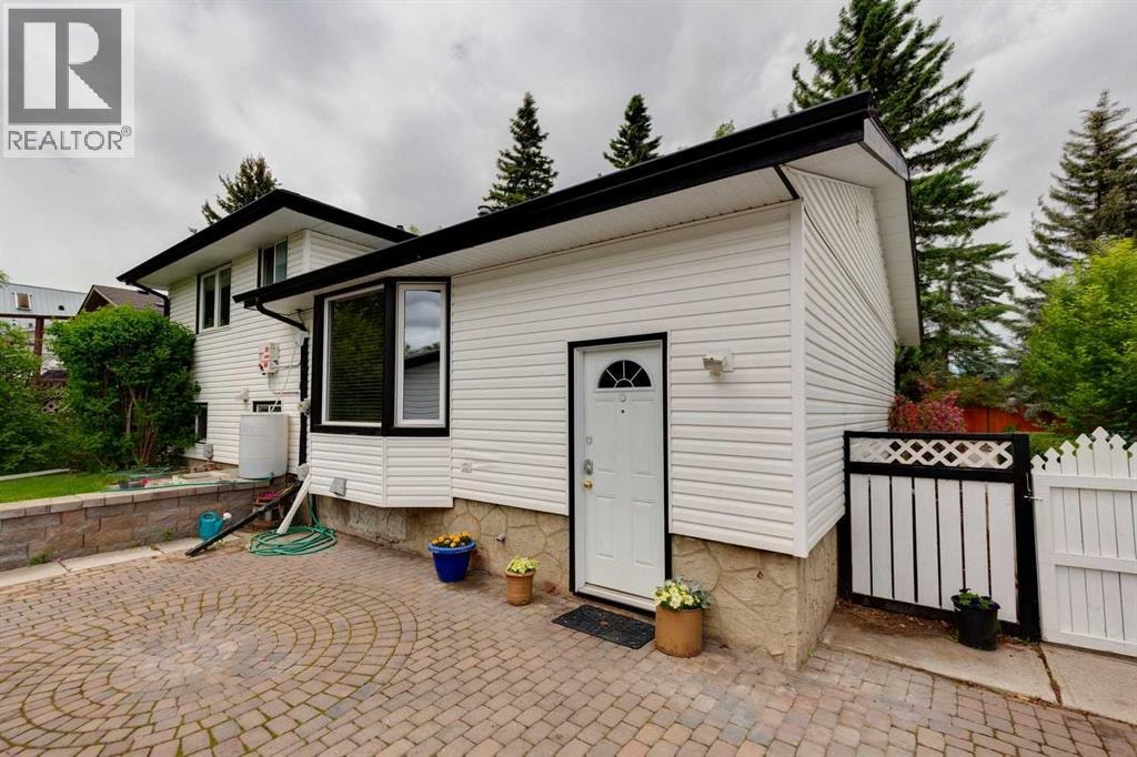 931 124 Avenue SW — photo 32
