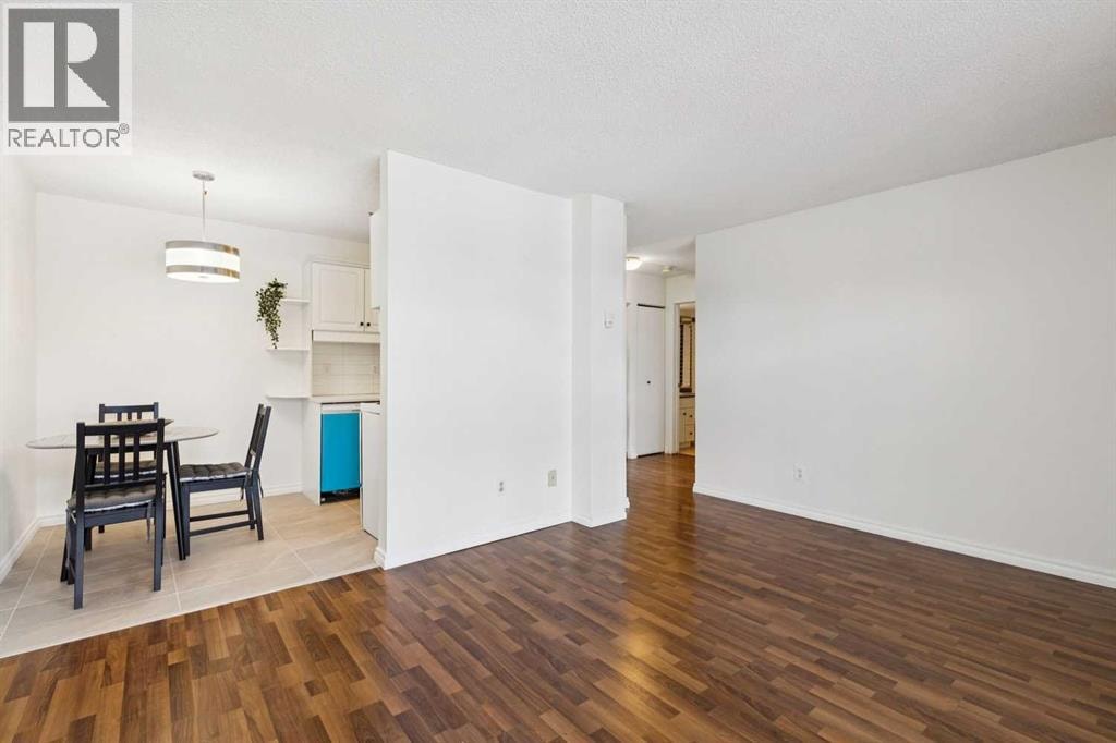 305, 110 24 Avenue SW — photo 4