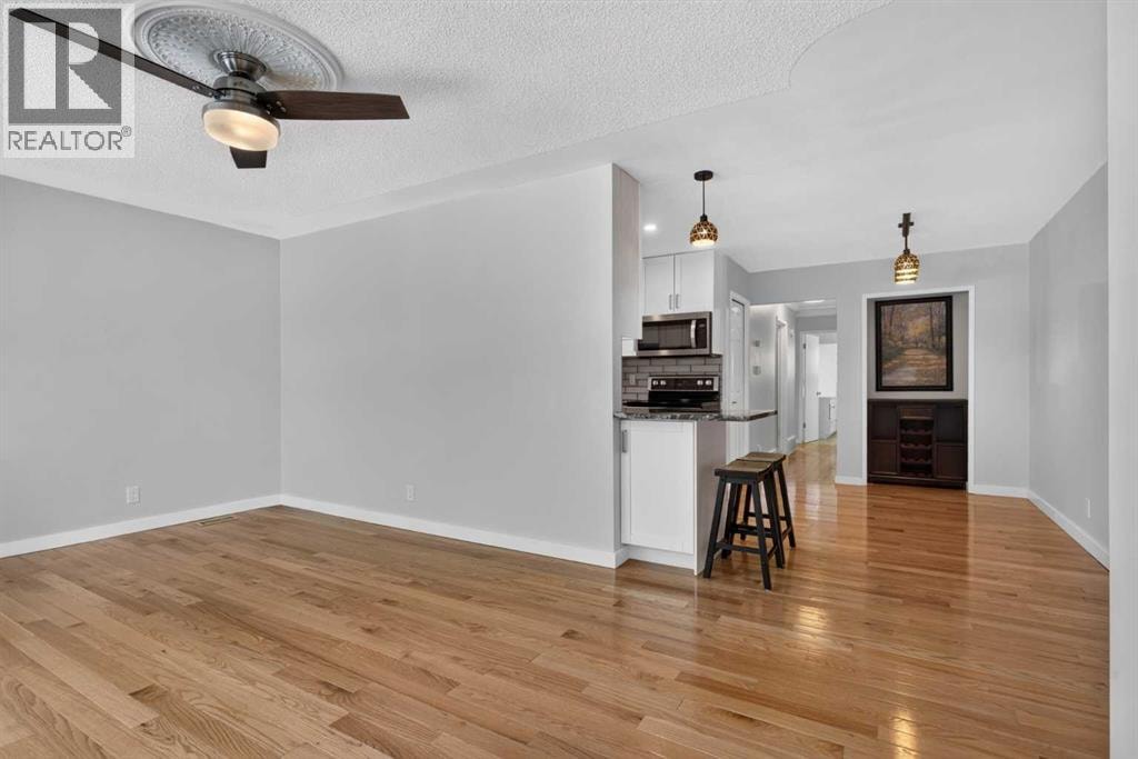 7631 22 Street SE — photo 7
