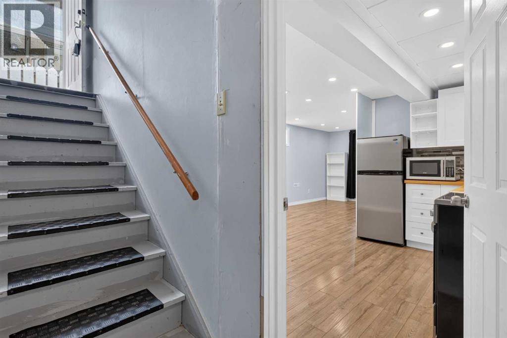 7631 22 Street SE — photo 27