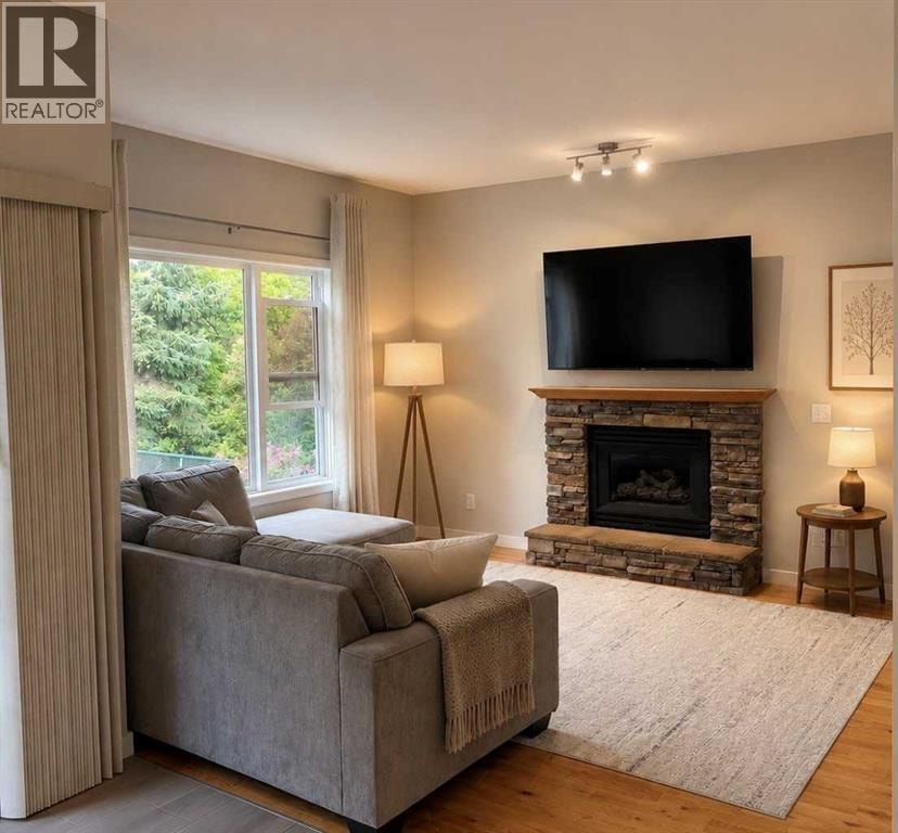 307 Arbour Crest Road NW — photo 6