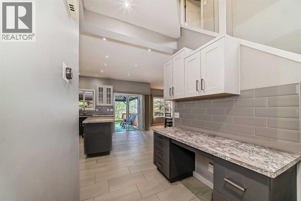 307 Arbour Crest Road NW — photo 5