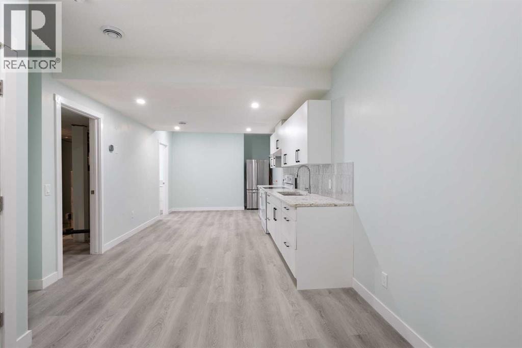35 Lucas Passage NW — photo 29