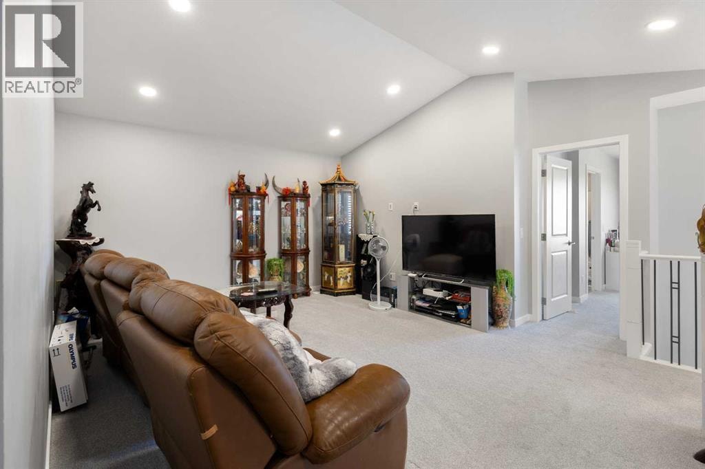 35 Lucas Passage NW — photo 17