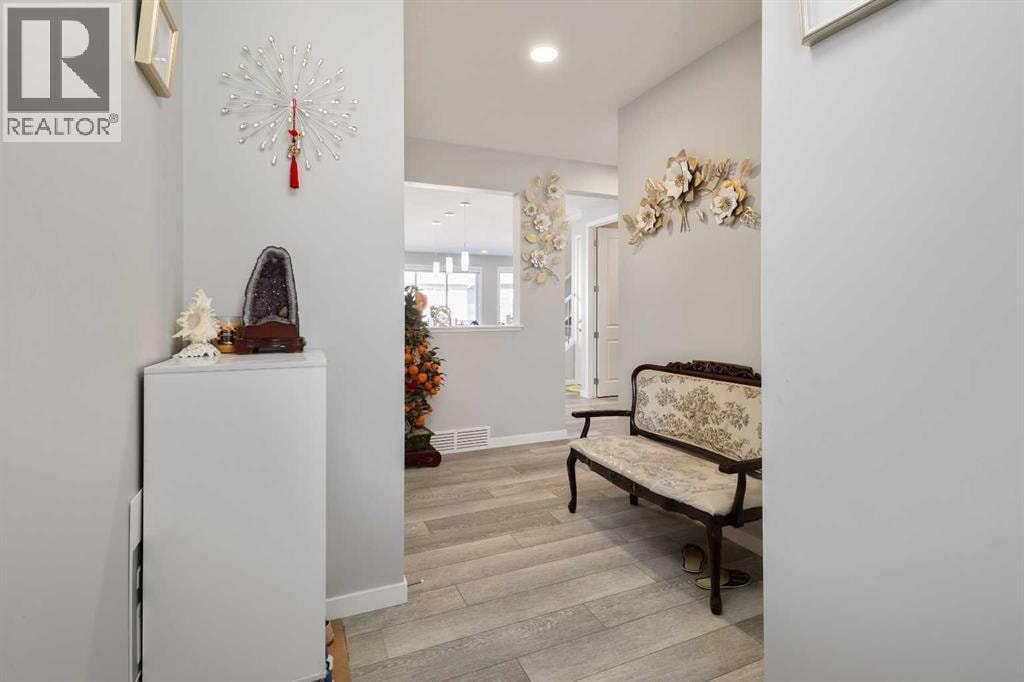 35 Lucas Passage NW — photo 3