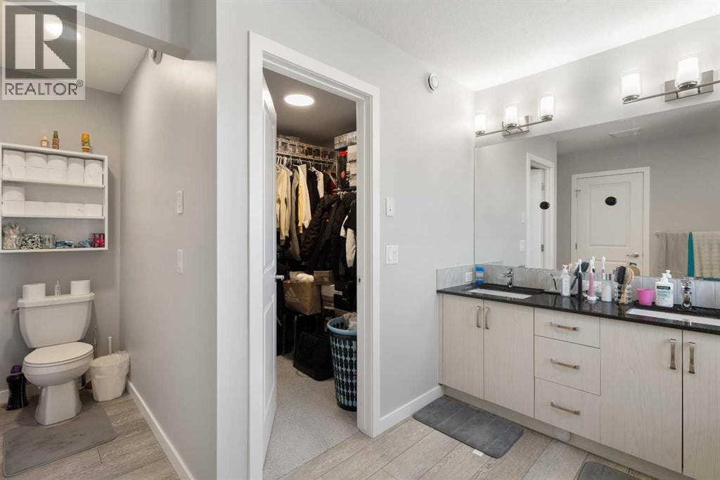 35 Lucas Passage NW — photo 22