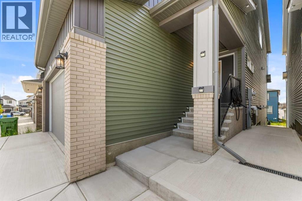 47 Carringvue Passage NW — photo 3