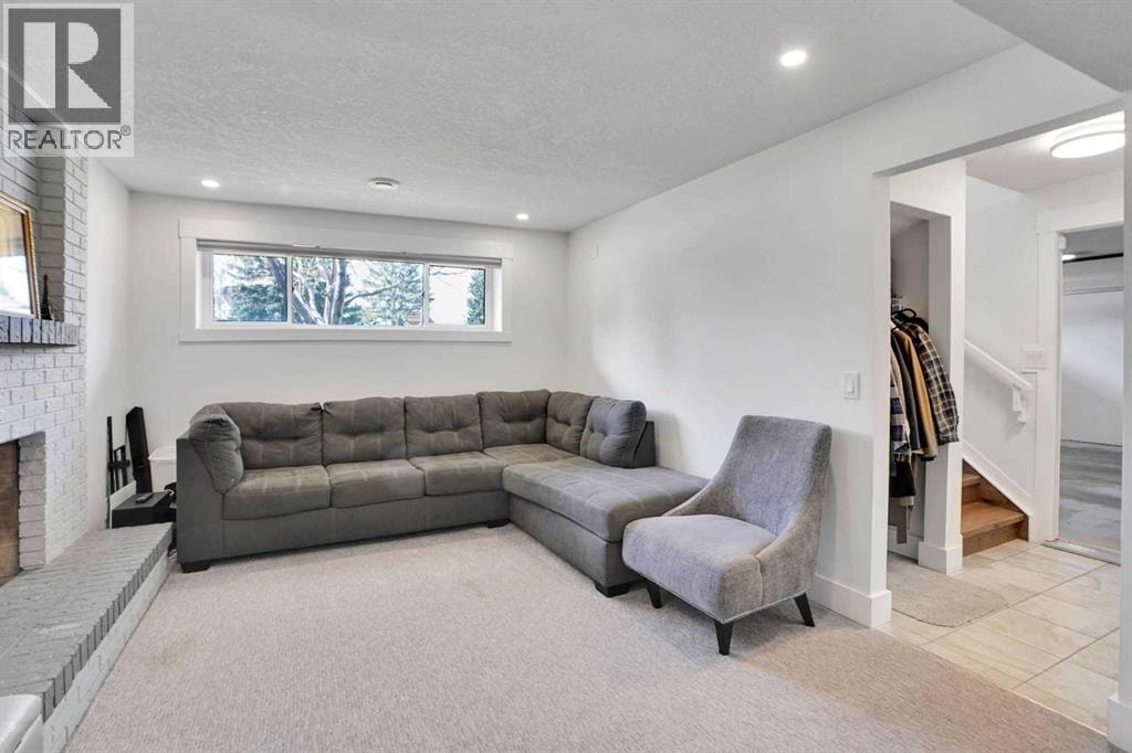 5702 Brenner Crescent NW — photo 36