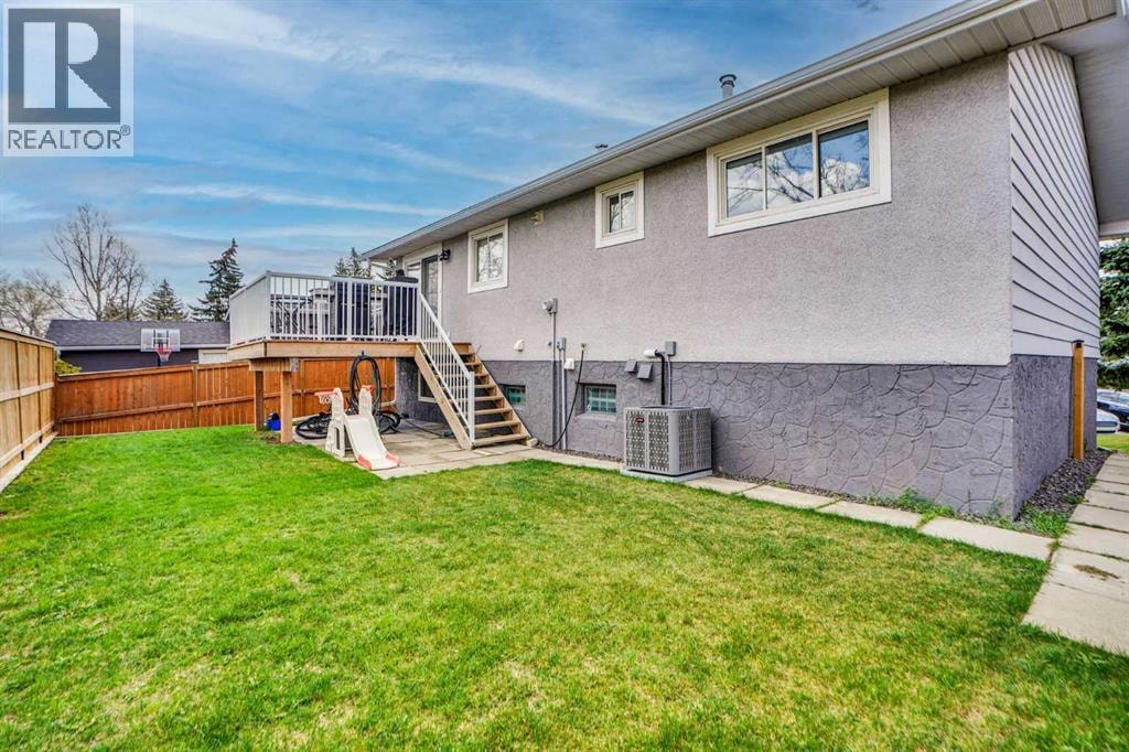 5702 Brenner Crescent NW — photo 41