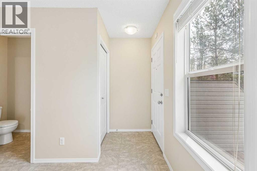 43, 105 Drake Landing Common — photo 17