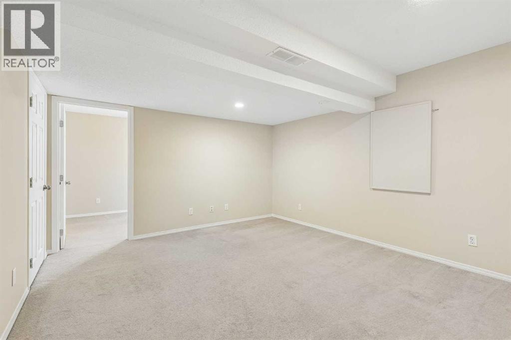 43, 105 Drake Landing Common — photo 31