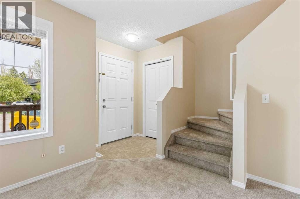43, 105 Drake Landing Common — photo 3