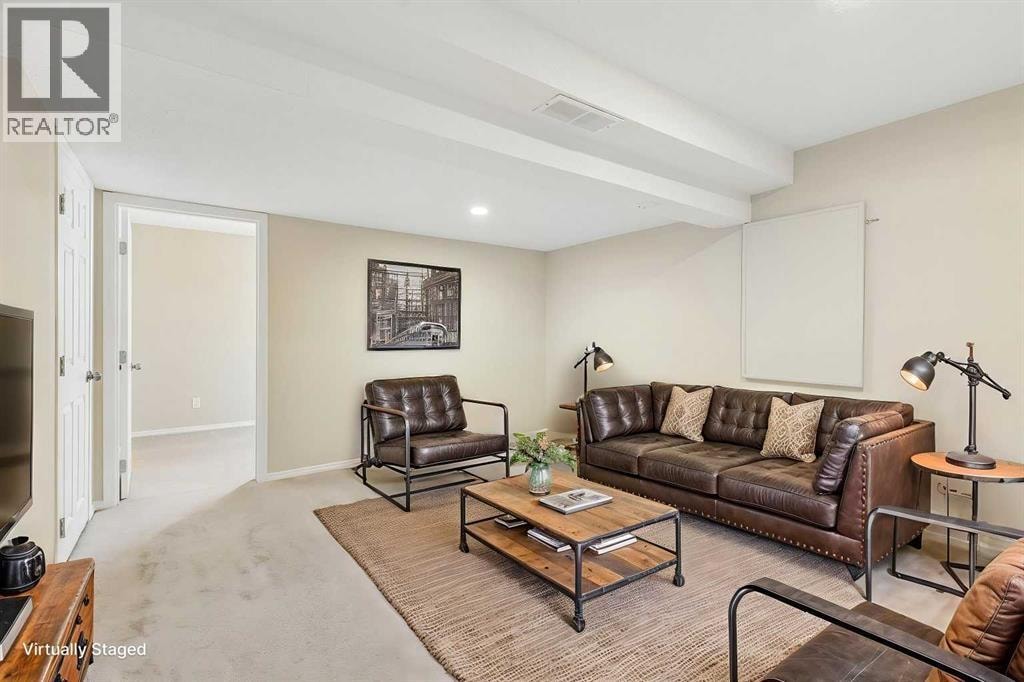 43, 105 Drake Landing Common — photo 32