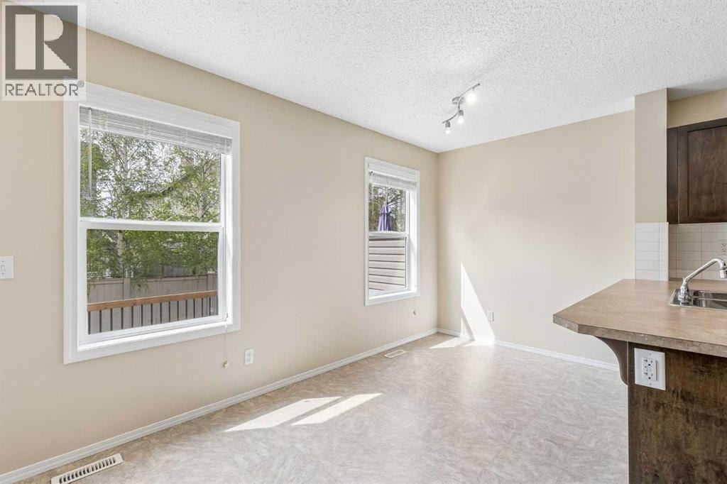 43, 105 Drake Landing Common — photo 14