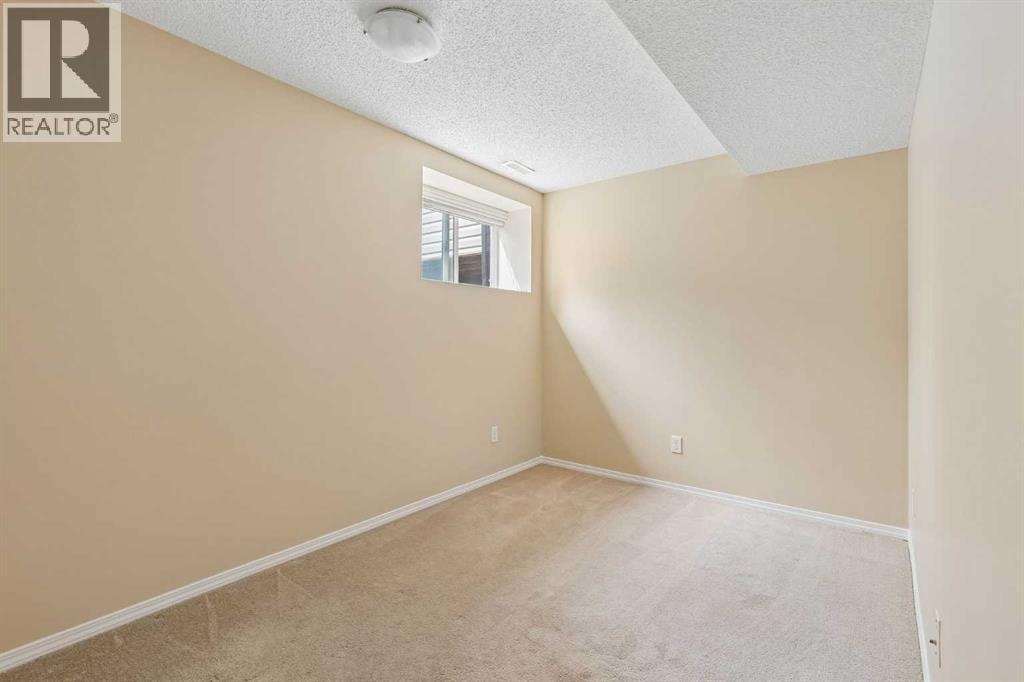 43, 105 Drake Landing Common — photo 34