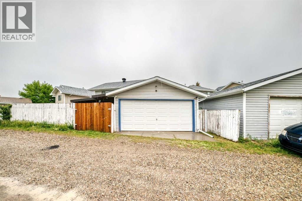 16 Martinridge Way NE — photo 40