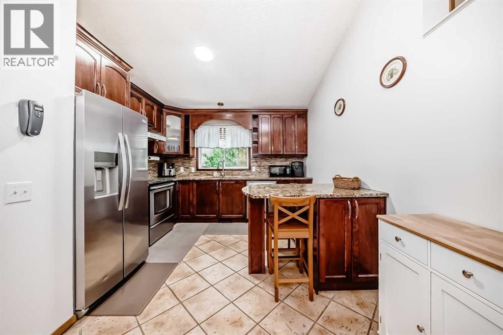 16 Martinridge Way NE — photo 10