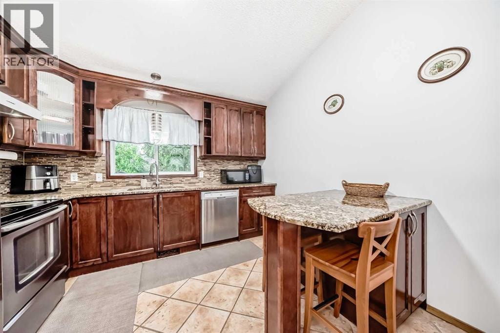 16 Martinridge Way NE — photo 11