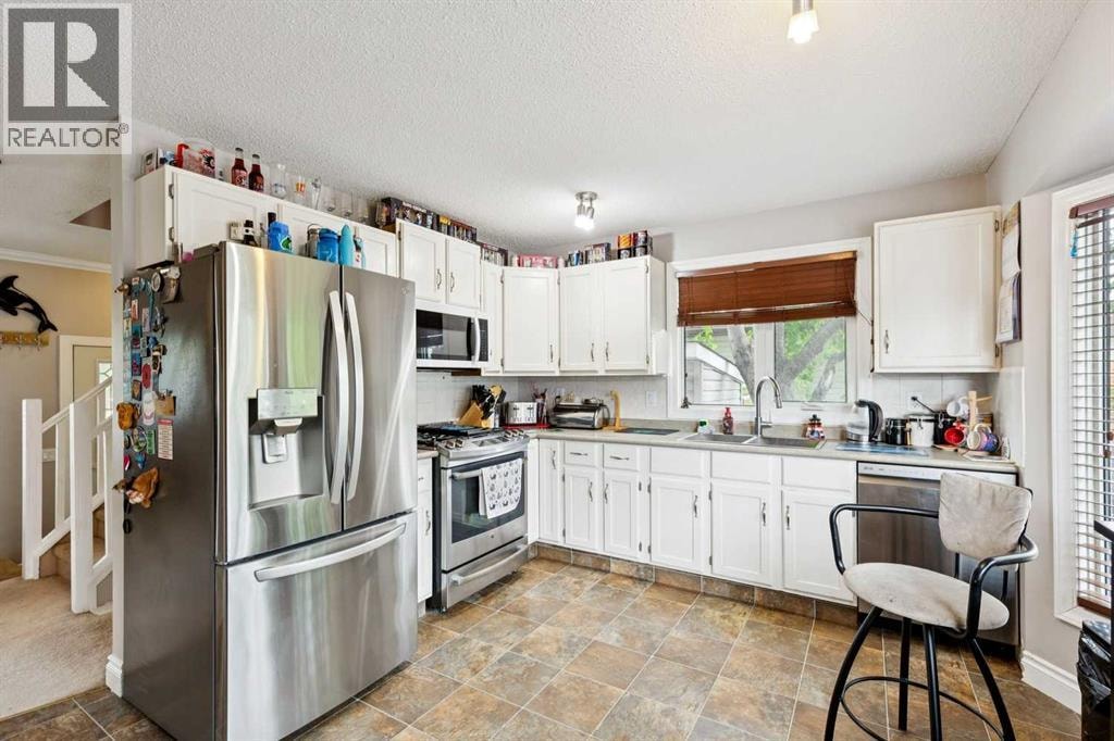 1826 Summerfield Boulevard SE — photo 2