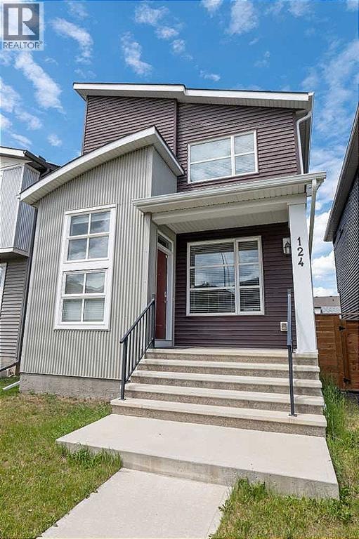 124 Howse Avenue NE — photo 2