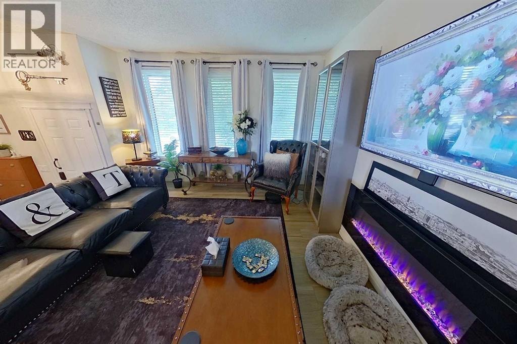 3232 Doverville Crescent SE — photo 7