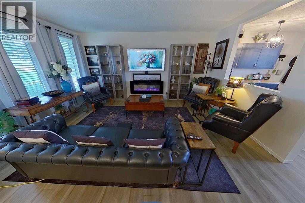 3232 Doverville Crescent SE — photo 9