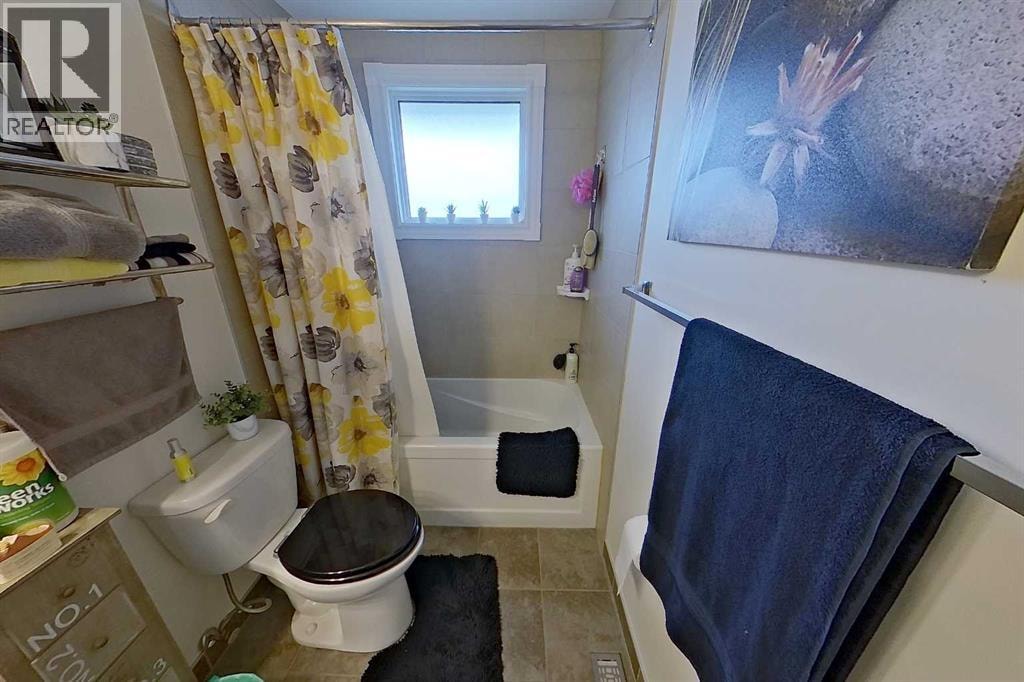 3232 Doverville Crescent SE — photo 17