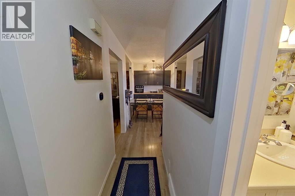 3232 Doverville Crescent SE — photo 18