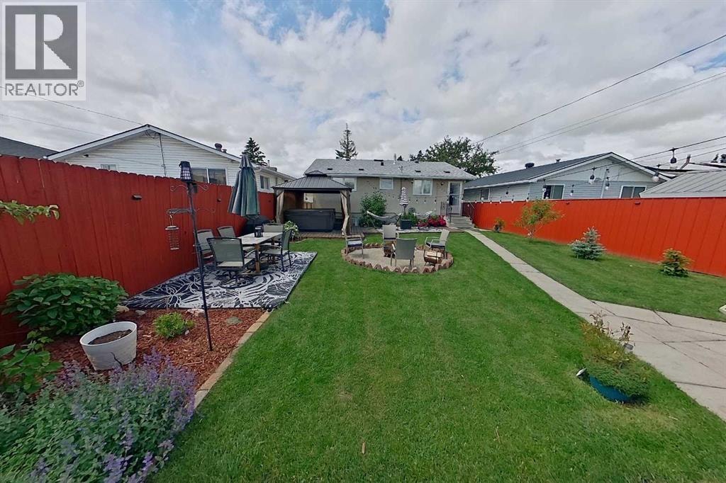 3232 Doverville Crescent SE — photo 37