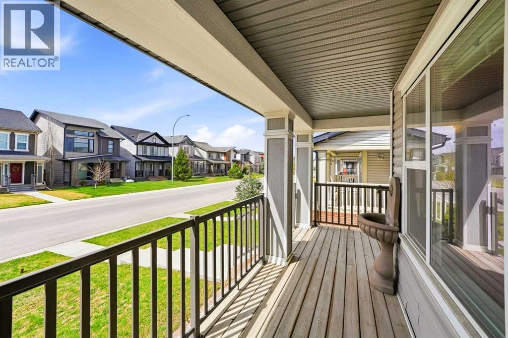 117 Copperpond Parade SE — photo 4