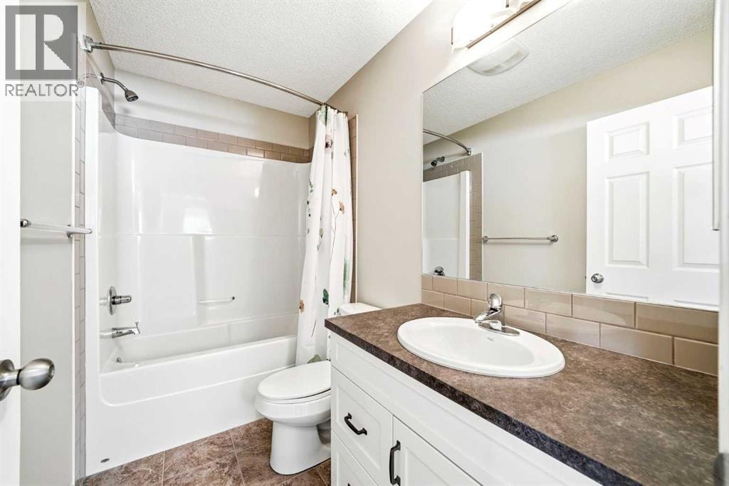 117 Copperpond Parade SE — photo 26