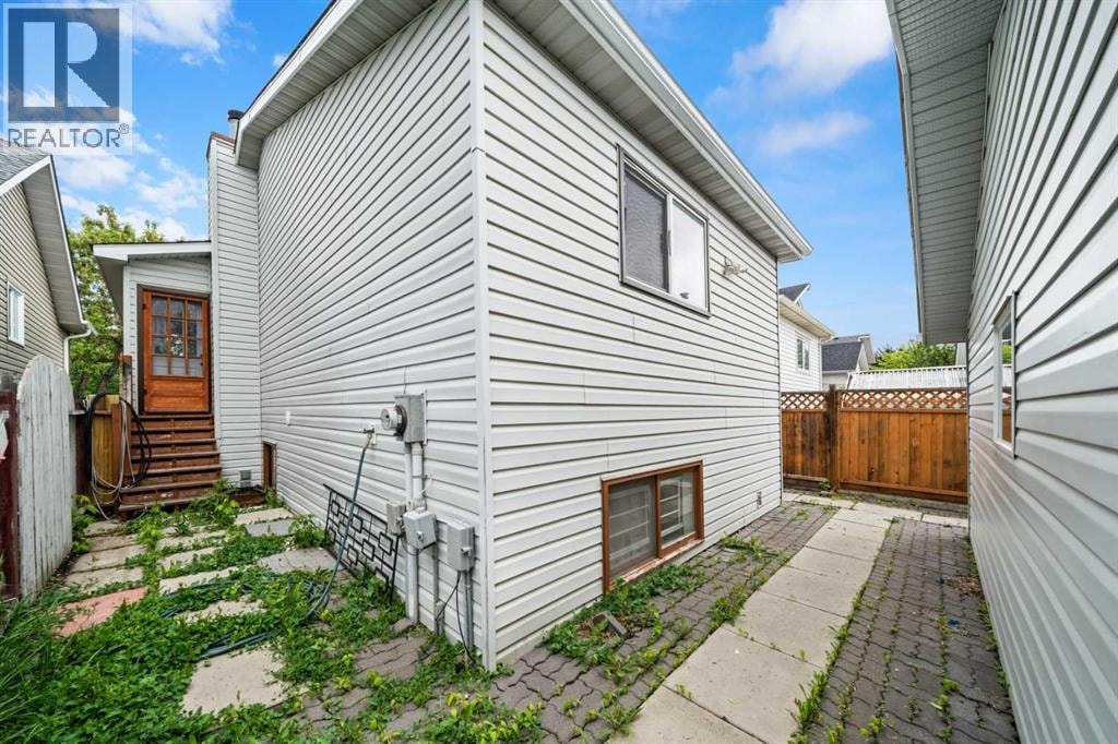 107 Tararidge Close NE — photo 32