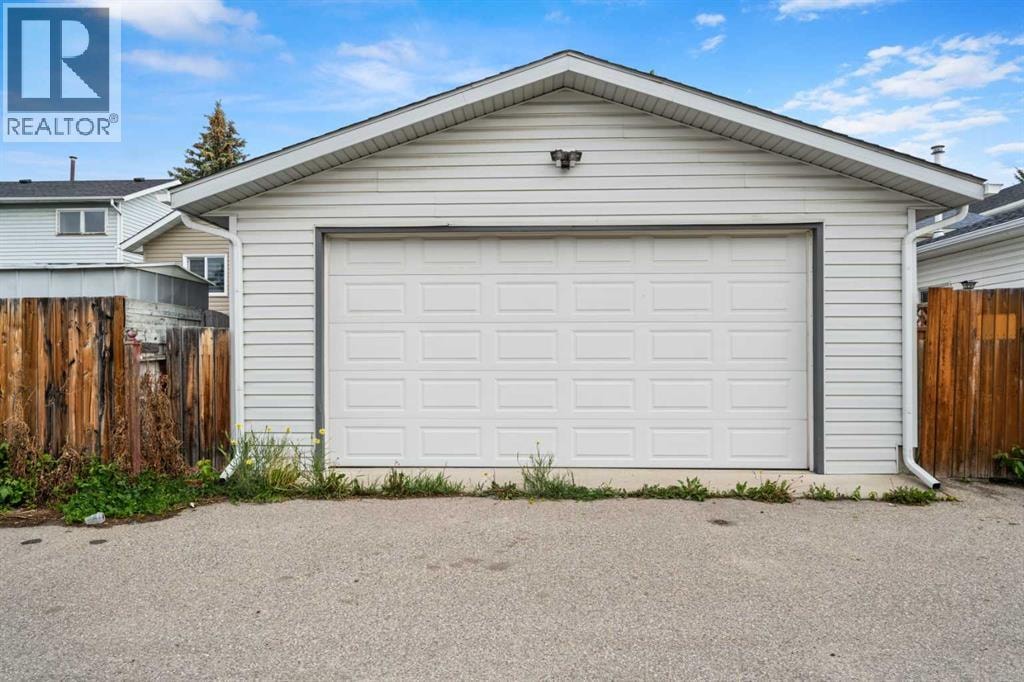 107 Tararidge Close NE — photo 34