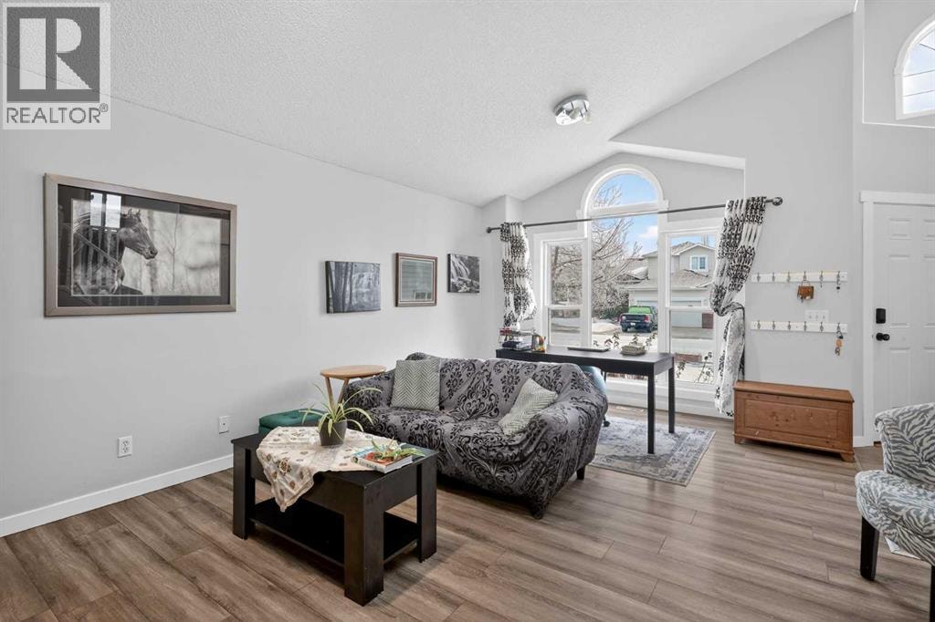 38 Canoe Circle SW — photo 8