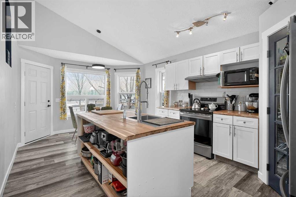 38 Canoe Circle SW — photo 12